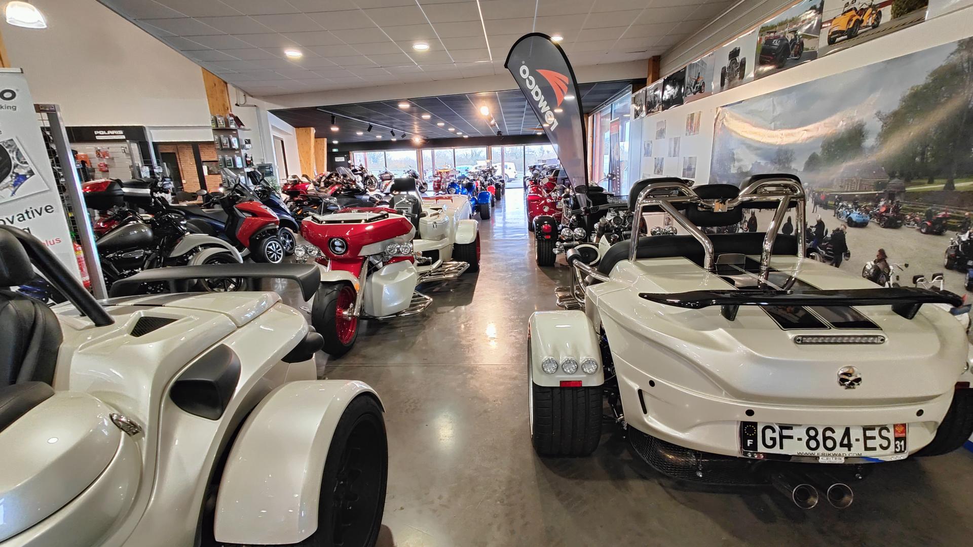 ERITRIK SHOWROOM